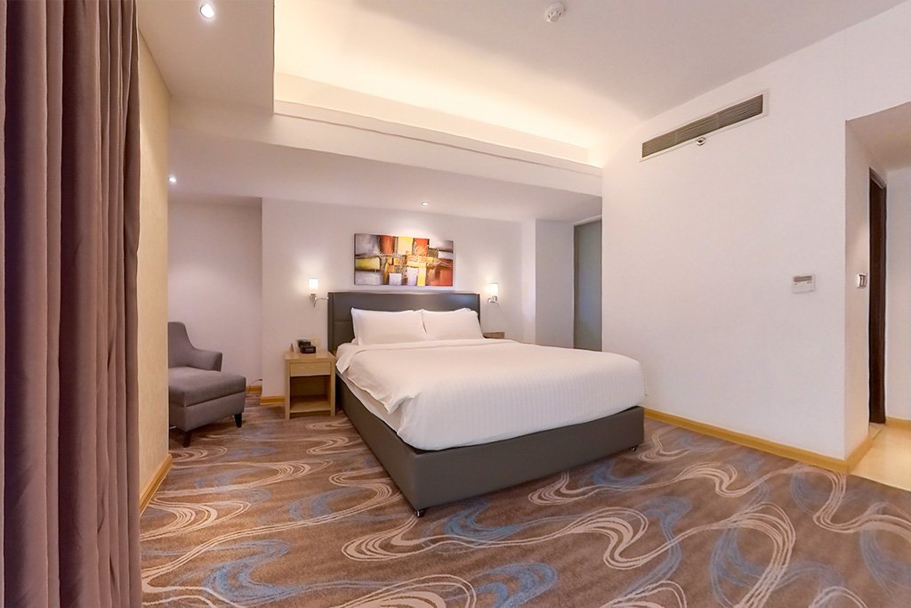 Executive King Room